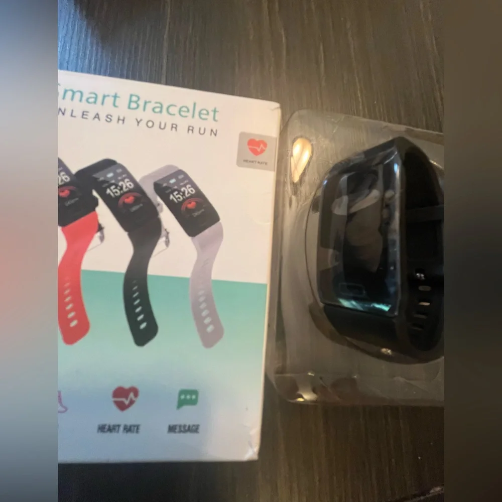 NWT Smart Bracelet Fitness Tracker - Black